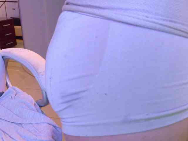 LeahSaenz webcam