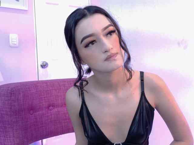 LeahSaenz webcam