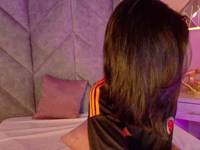 LeahSaenz webcam