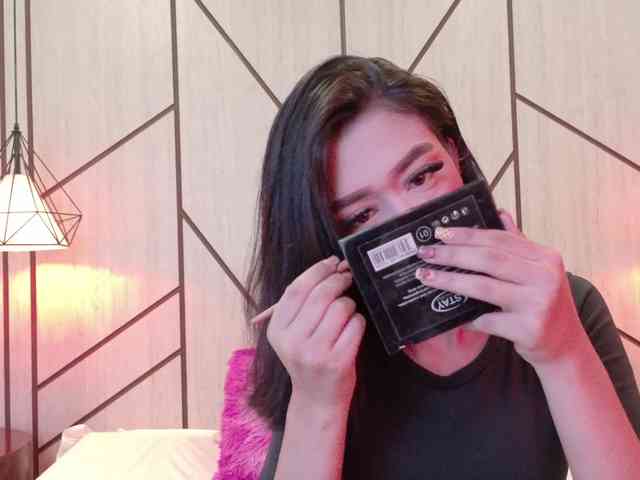 LeahSaenz Live Webcam on BongaCams