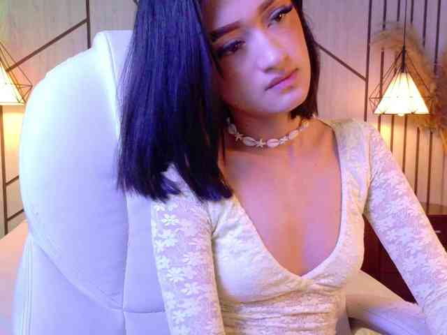 LeahSaenz webcam