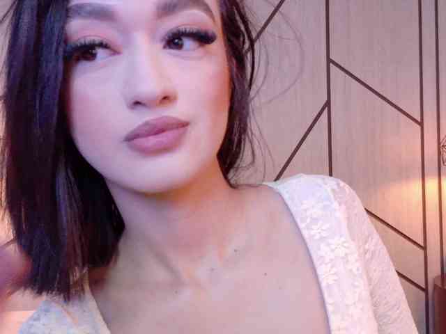 LeahSaenz webcam