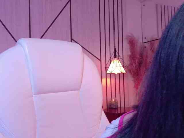 LeahSaenz webcam