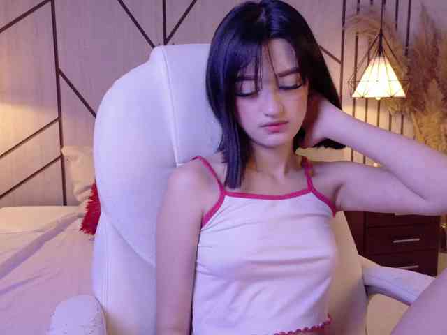 LeahSaenz webcam