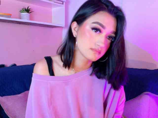 LeahSaenz webcam