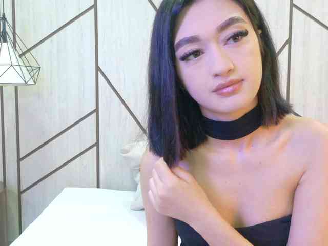 LeahSaenz webcam