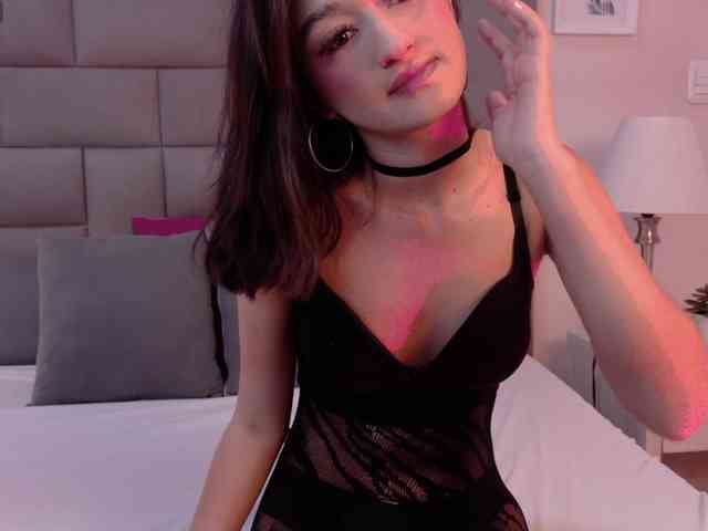 LeahSaenz webcam