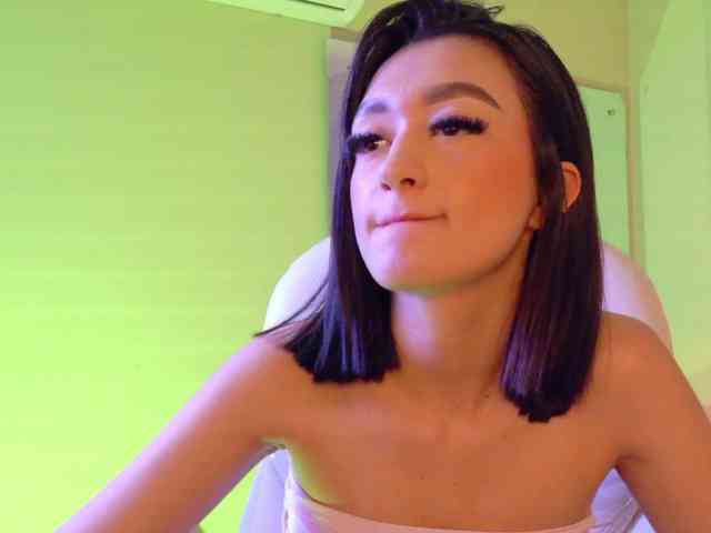 LeahSaenz webcam