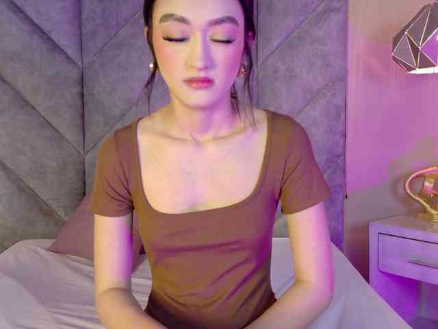 LeahSaenz webcam