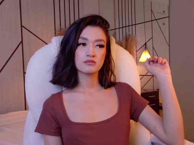 LeahSaenz webcam
