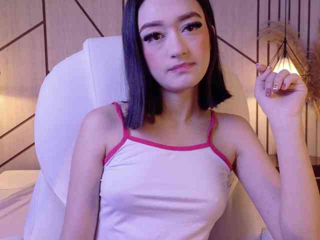 LeahSaenz webcam