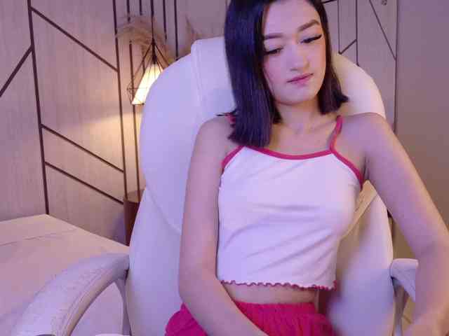 LeahSaenz webcam