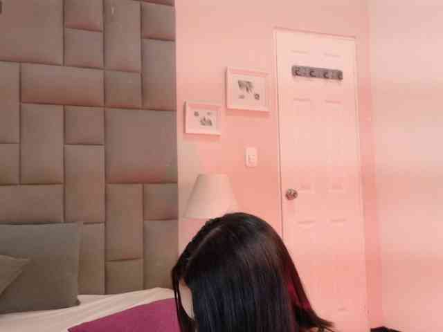 LeahSaenz webcam