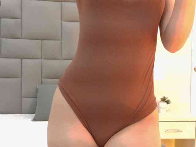 LeahSaenz webcam