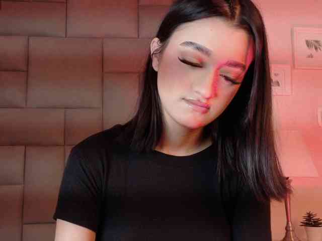 LeahSaenz webcam