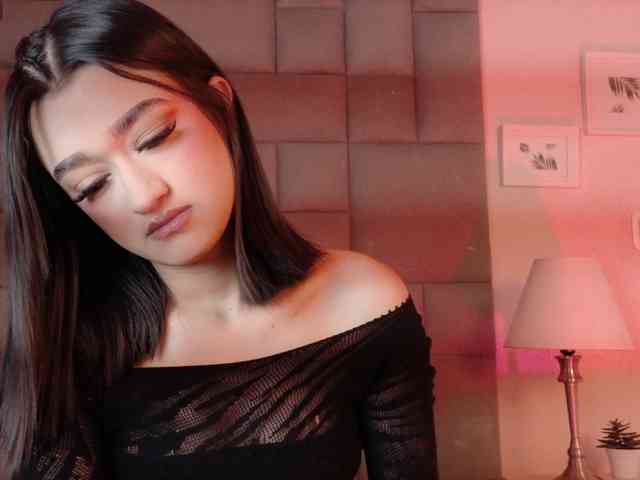 LeahSaenz webcam