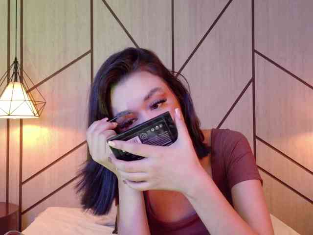 LeahSaenz webcam