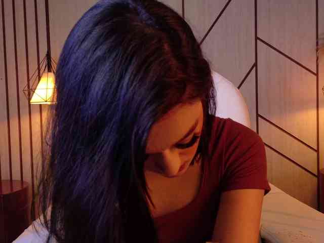 LeahSaenz webcam