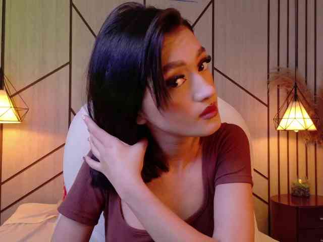 LeahSaenz webcam