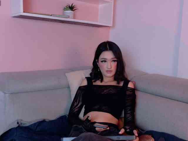 LeahSaenz webcam