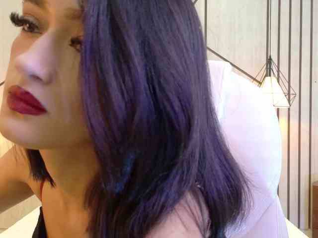 LeahSaenz webcam