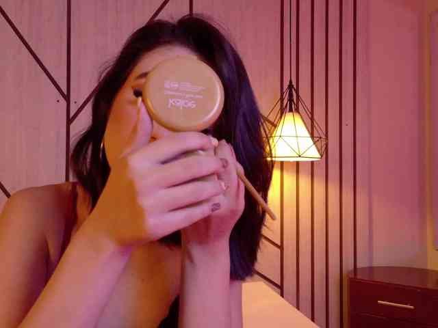 LeahSaenz webcam