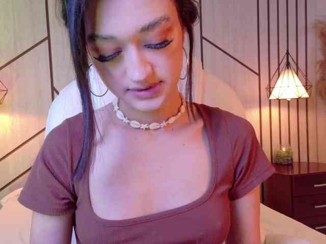 LeahSaenz webcam