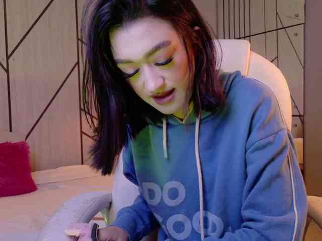 LeahSaenz webcam