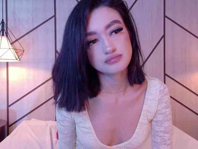 LeahSaenz webcam