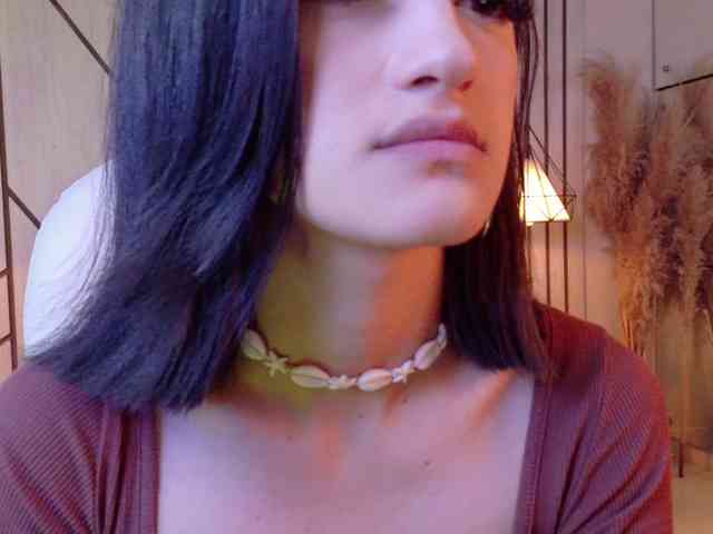 LeahSaenz webcam