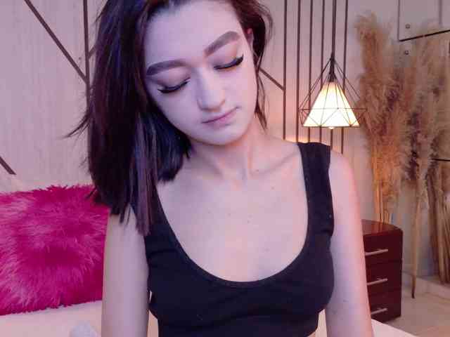 LeahSaenz webcam