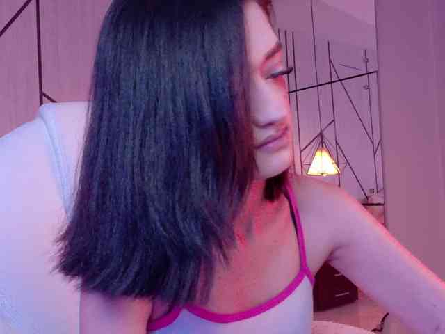 LeahSaenz webcam
