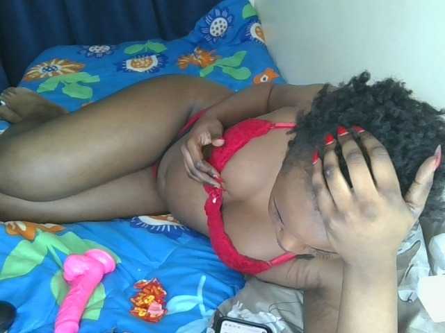 Sweet-confession live cam on BongaCams