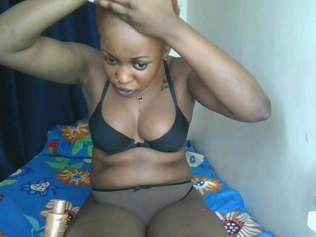 Sweet-confession live cam on BongaCams