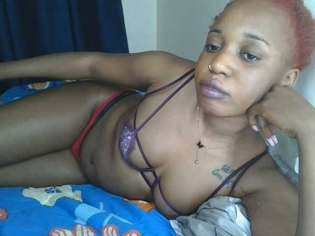 Sweet-confession live cam on BongaCams