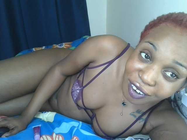 Sweet-confession live cam on BongaCams