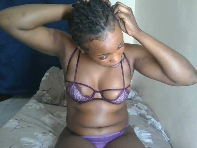 Sweet-confession live cam on BongaCams