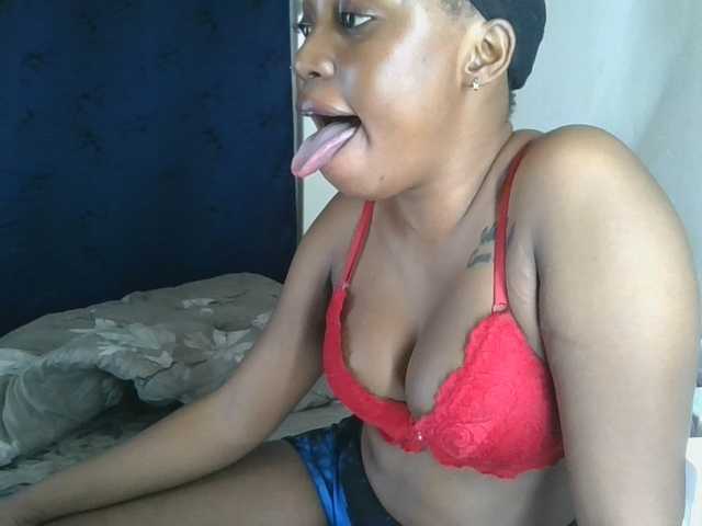 Sweet-confession live cam on BongaCams