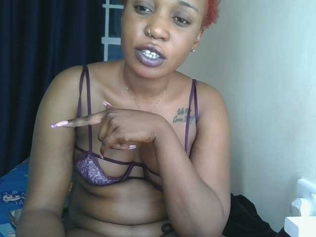 Sweet-confession live cam on BongaCams