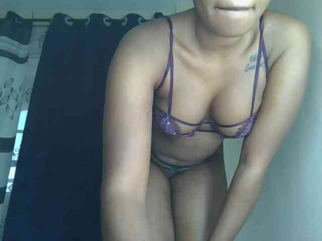 Sweet-confession webcam