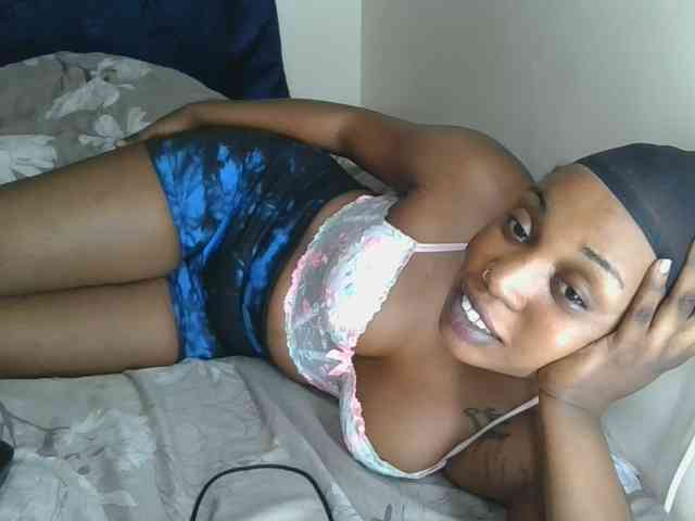 Sweet-confession webcam