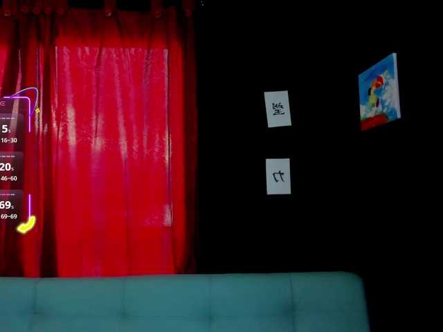 petitemila live cam on BongaCams