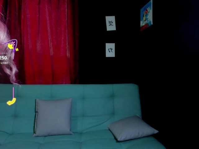 petitemila live cam on BongaCams