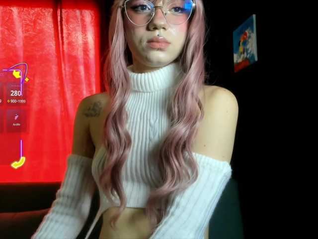 petitemila live cam on BongaCams