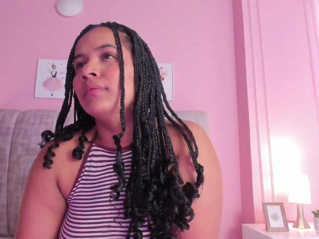 Emma-Velez live cam on BongaCams