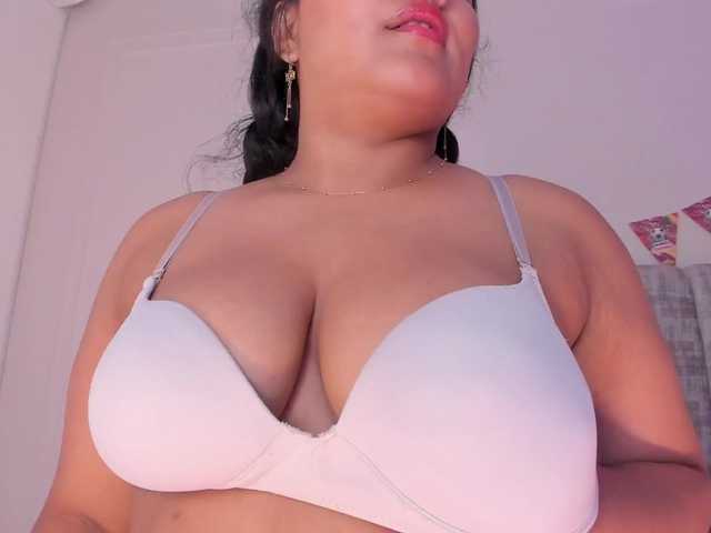 Emma-Velez live cam on BongaCams