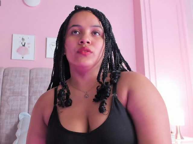Emma-Velez live cam on BongaCams