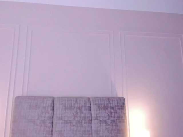 Emma-Velez live cam on BongaCams