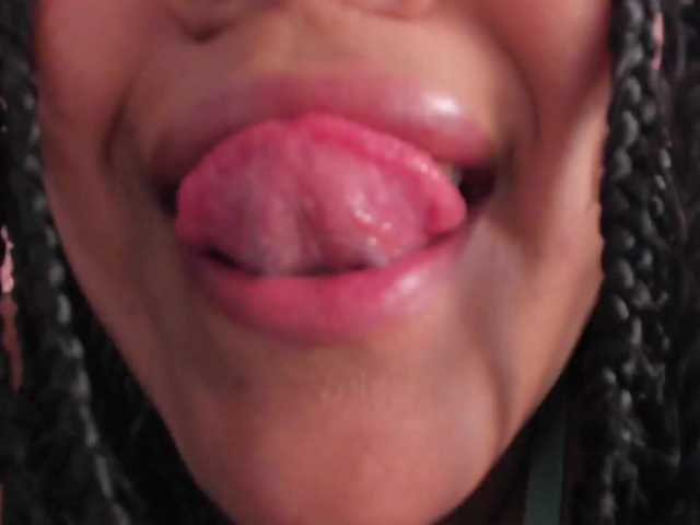 Emma-Velez live cam on BongaCams