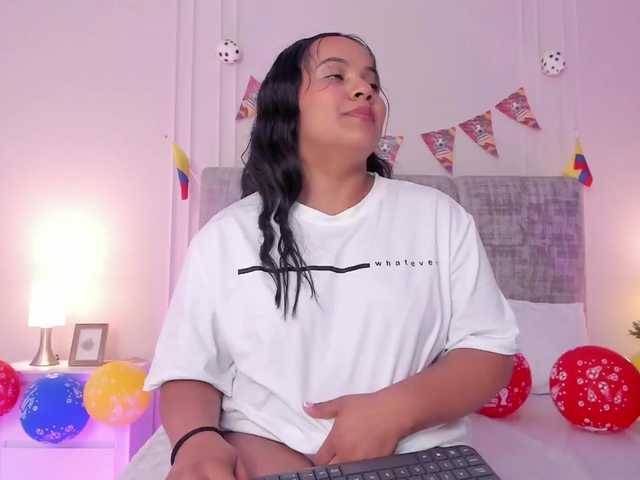 Emma-Velez live cam on BongaCams